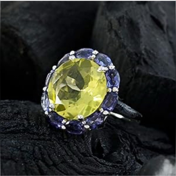 Jewelry - Beautiful large peridot Sterling Silver Gemstone stackable Ring